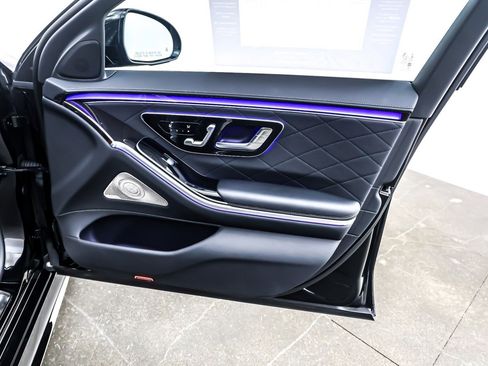 Certified 2025 Mercedes-Benz S 580 4MATIC Sedan image 26