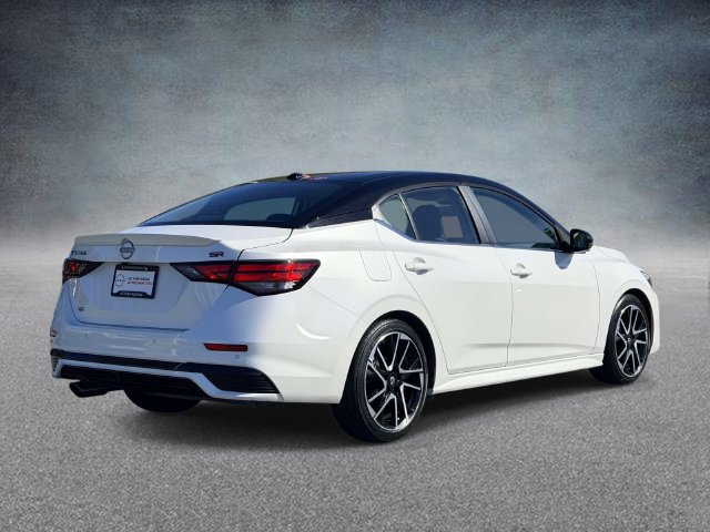Used 2024 Nissan Sentra SR w/ SR Premium Package FWD image 2