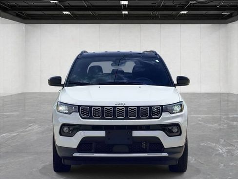 Used 2025 Jeep Compass Limited AWD/4WD image 2