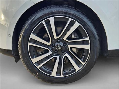 Certified 2023 Land Rover Range Rover SE AWD/4WD image 24