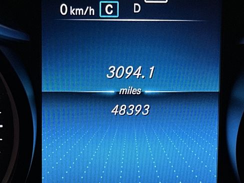 Used 2020 Mercedes-Benz GLC 300 4MATIC image 23