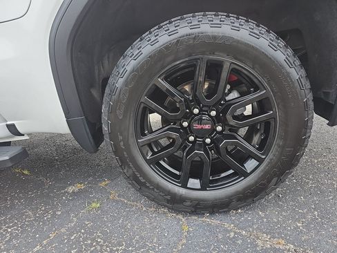 Used 2024 GMC Sierra 1500 Elevation AWD/4WD image 38