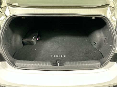 Used 2024 Hyundai Ioniq 6 SE image 28