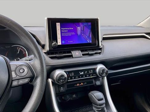 Certified 2025 Toyota RAV4 XLE FWD image 7