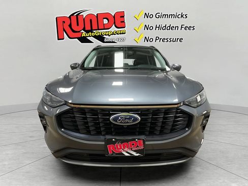 Used 2024 Ford Escape Platinum AWD/4WD image 9