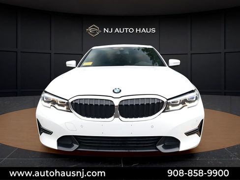 Used 2019 BMW 330i Sedan w/ Convenience Package RWD image 3