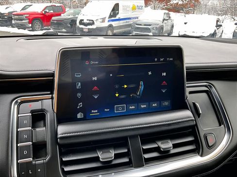 Used 2023 Chevrolet Suburban LT image 27