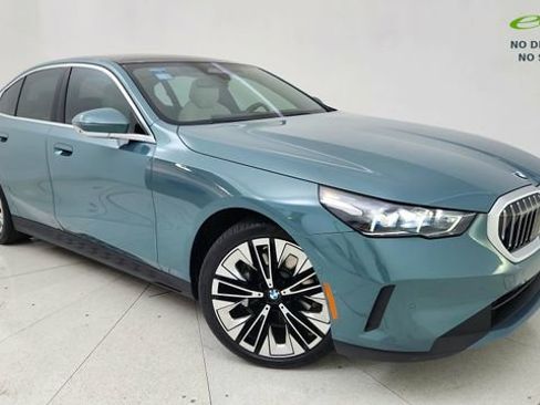 Used 2026 BMW 530i RWD image 86