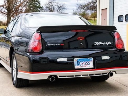 Used 2002 Chevrolet Monte Carlo SS w/ Pace Car Replica Pkg FWD image 5