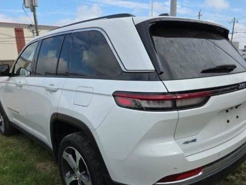 Used 2022 Jeep Grand Cherokee Limited 4xe AWD/4WD image 30