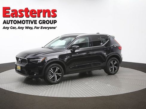 Used 2024 Volvo XC40 B5 Core AWD/4WD image 57