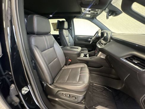Used 2023 Chevrolet Suburban RST w/ Sport Performance Package AWD/4WD image 29