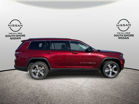 Used 2022 Jeep Grand Cherokee L Limited image 5