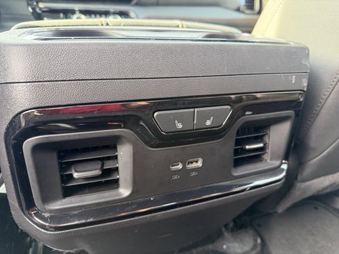 Used 2025 GMC Sierra 1500 AT4 w/ Technology Package image 39