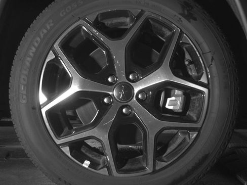 Used 2025 Jeep Compass Limited image 13