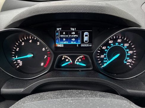 Used 2016 Ford Escape SE w/ Equipment Group 201A image 7