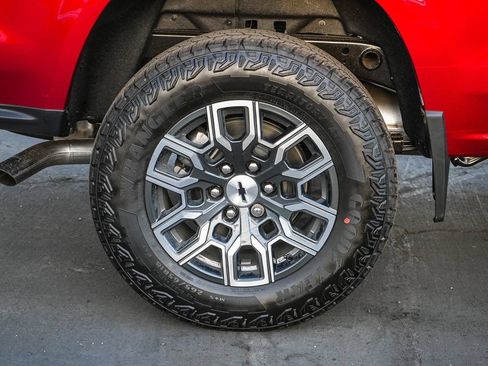 New 2026 Chevrolet Colorado Z71 w/ Technology Package AWD/4WD image 12