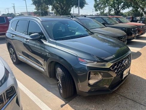 Used 2020 Hyundai Santa Fe SEL FWD image 2