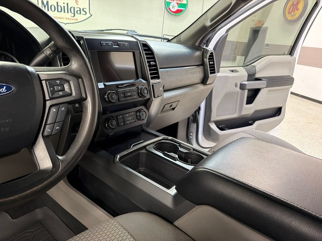 Used 2021 Ford F250 XLT w/ FX4 Off-Road Package AWD/4WD image 28