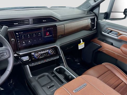 New 2026 GMC Sierra 2500 Denali Ultimate image 24