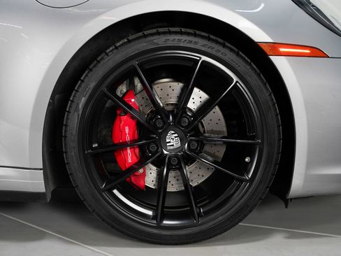 Used 2020 Porsche 911 Carrera S image 29