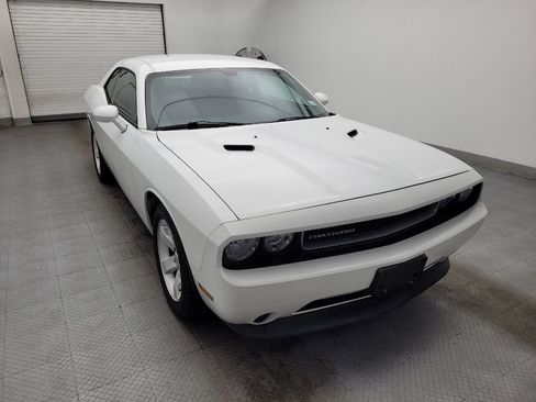 Used 2013 Dodge Challenger SXT w/ Sound Group image 13