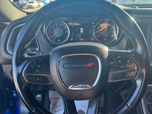 Used 2021 Dodge Challenger SXT w/ Driver Convenience Group image 18