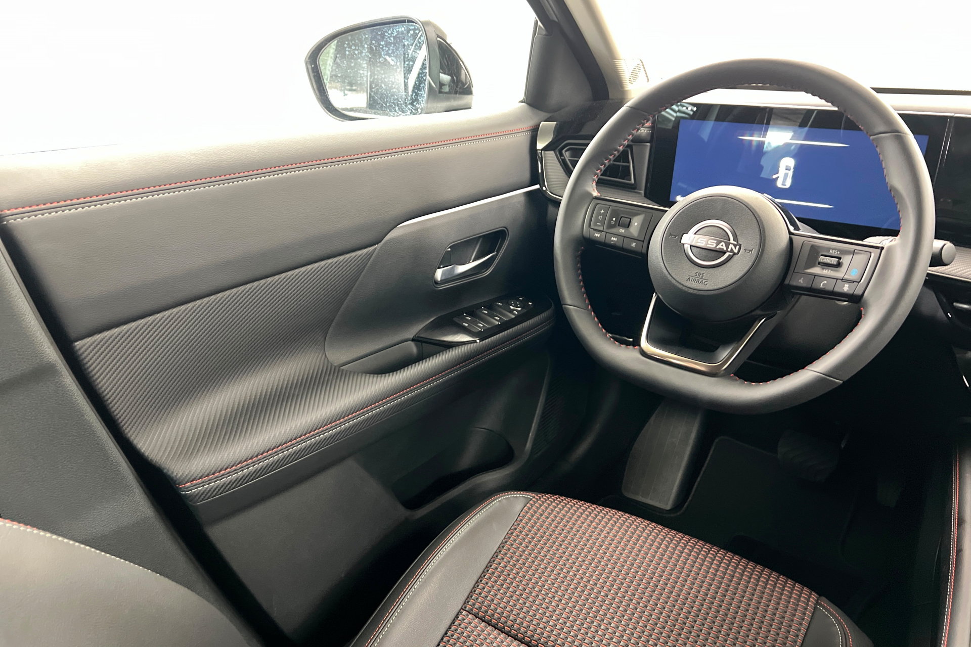 New 2026 Nissan Kicks SR w/ Cold Weather Package FWD image 11