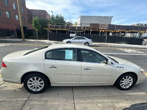 Used 2011 Buick Lucerne CXL w/ Driver Confidence Package image 10