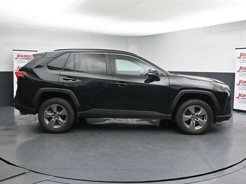 Used 2024 Toyota RAV4 XLE AWD/4WD image 9