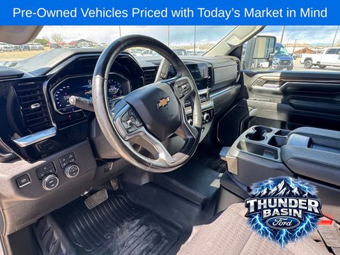 Used 2024 Chevrolet Silverado 2500 LT w/ Convenience Package AWD/4WD image 12