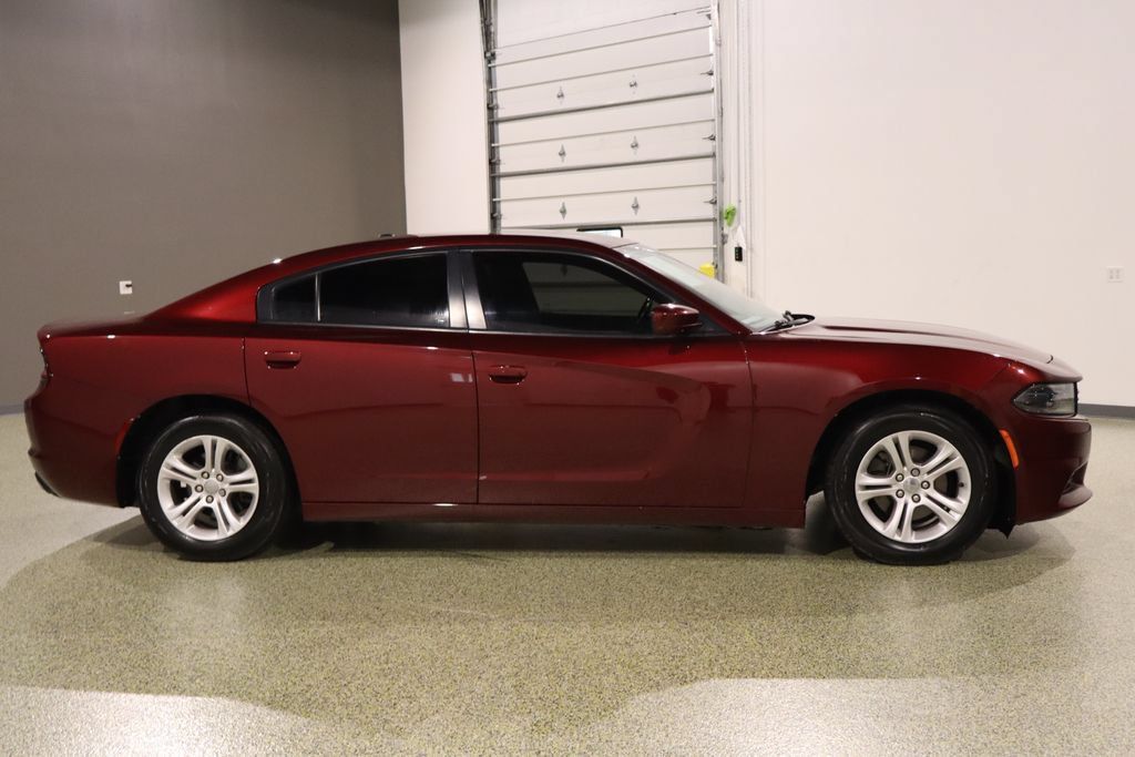 Used 2020 Dodge Charger SXT RWD image 11