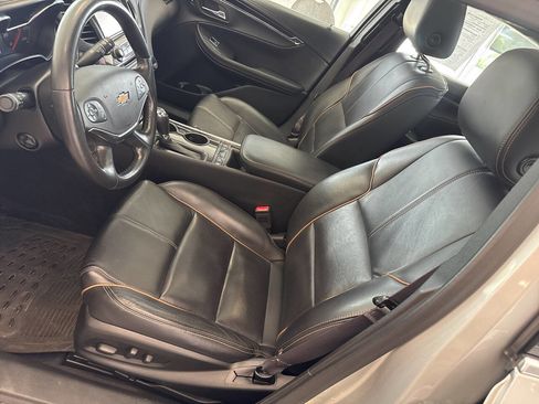 Used 2017 Chevrolet Impala Premier w/ Enhanced Convenience Package FWD image 19
