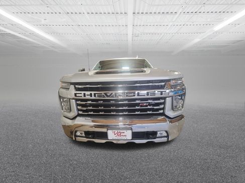 Used 2023 Chevrolet Silverado 2500 LTZ w/ LTZ Premium Package image 3