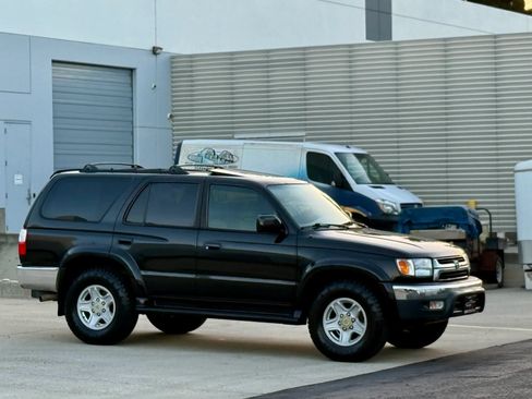 Used 2002 Toyota 4Runner SR5 RWD image 21