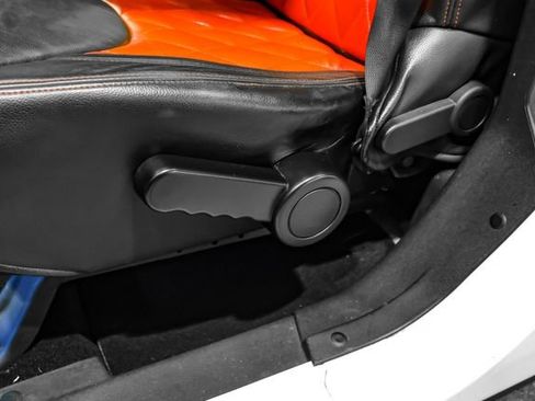 Used 2014 Jeep Wrangler Unlimited Sahara w/ Connectivity Group AWD/4WD image 31