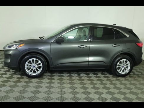Used 2020 Ford Escape SE FWD image 11