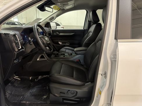 Used 2024 Ford Ranger Lariat w/ FX4 Off-Road Package image 15