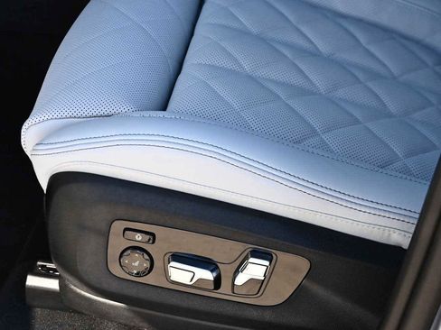 New 2026 BMW X5 xDrive50e w/ M Sport Package image 23