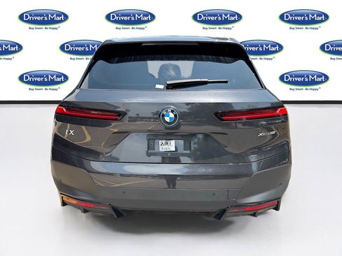 Used 2023 BMW iX xDrive50 w/ Premium Package AWD/4WD image 6