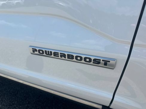 Used 2023 Ford F150 Lariat w/ Equipment Group 502A High AWD/4WD image 3