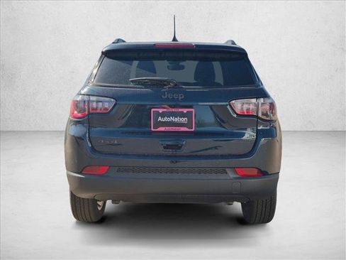New 2026 Jeep Compass Latitude AWD/4WD image 7