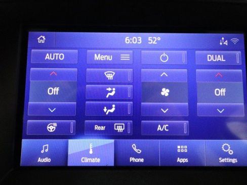Used 2020 Ford Edge SEL w/ Convenience Package AWD/4WD image 16