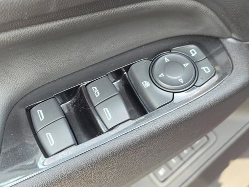 Used 2022 Chevrolet Equinox Premier AWD/4WD image 21