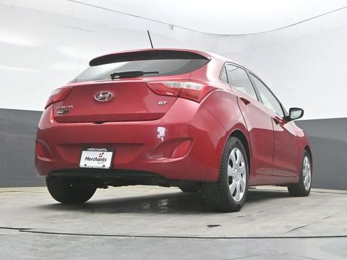 Used 2016 Hyundai Elantra GT FWD image 29