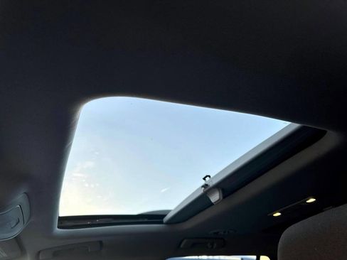 Used 2017 GMC Acadia SLE image 26