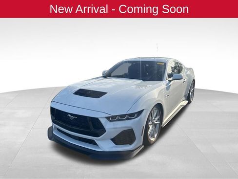 Used 2024 Ford Mustang GT Premium RWD image 2