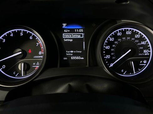 Used 2022 Toyota Camry SE image 15