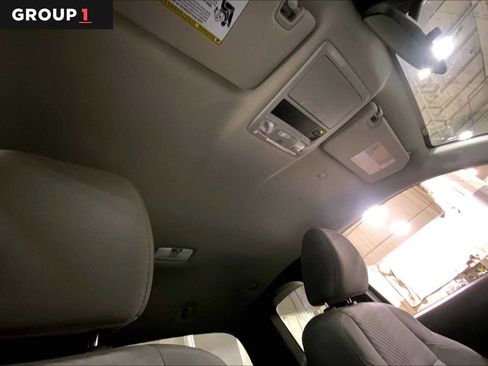 Used 2022 Toyota Tacoma SR image 11