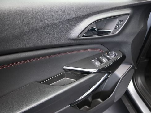 New 2026 Chevrolet Trax RS w/ Sunroof Package FWD image 11